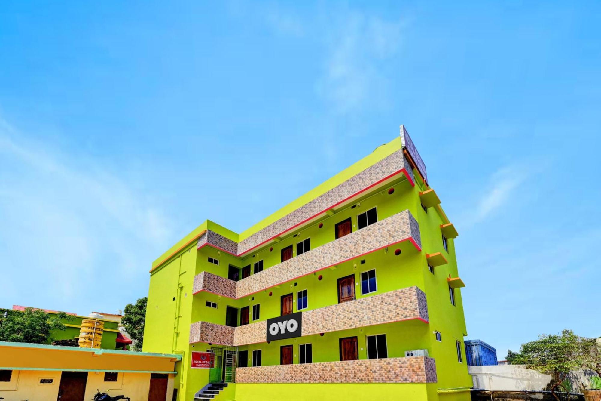 Oyo Flagship 81058 Royal Regalia Hotel Bhubaneswar Exterior photo